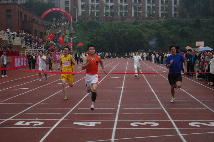 吴国錡老师100米冲刺_meitu_4.jpg
