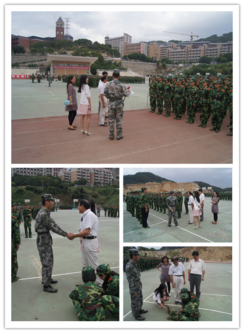 向教官了解新生情况_副本.jpg