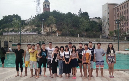c5361023gw1ewfxu7btimj20hs0dcacp_看图王_副本.jpg