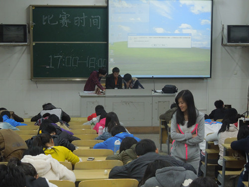 分团委书记徐琼老师亲临现场观赛指导_副本.jpg