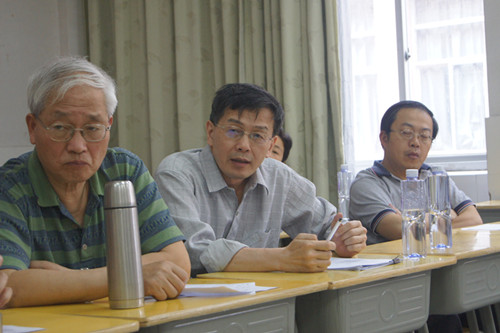 陈燊老师提出自己的建议_副本.jpg