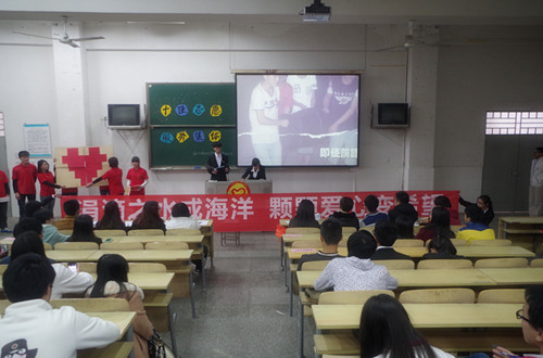 13工程管理1班现场展示_副本.jpg