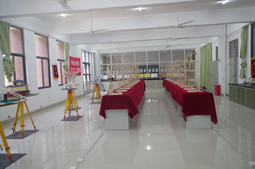 土木工程系展示厅_副本.jpg